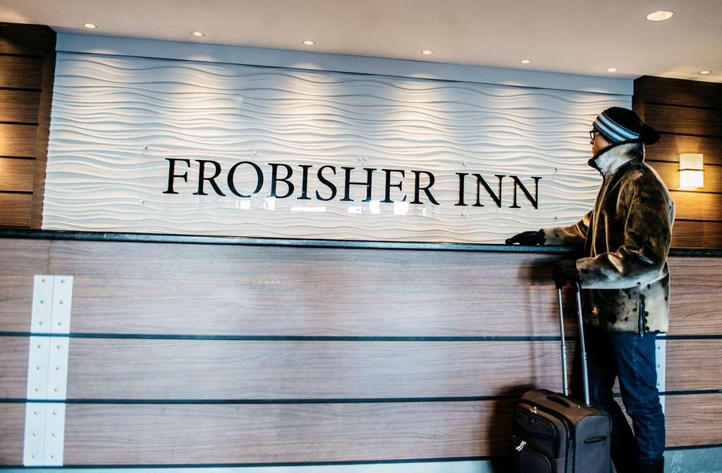 The Frobisher Inn Икалуит Интериор снимка
